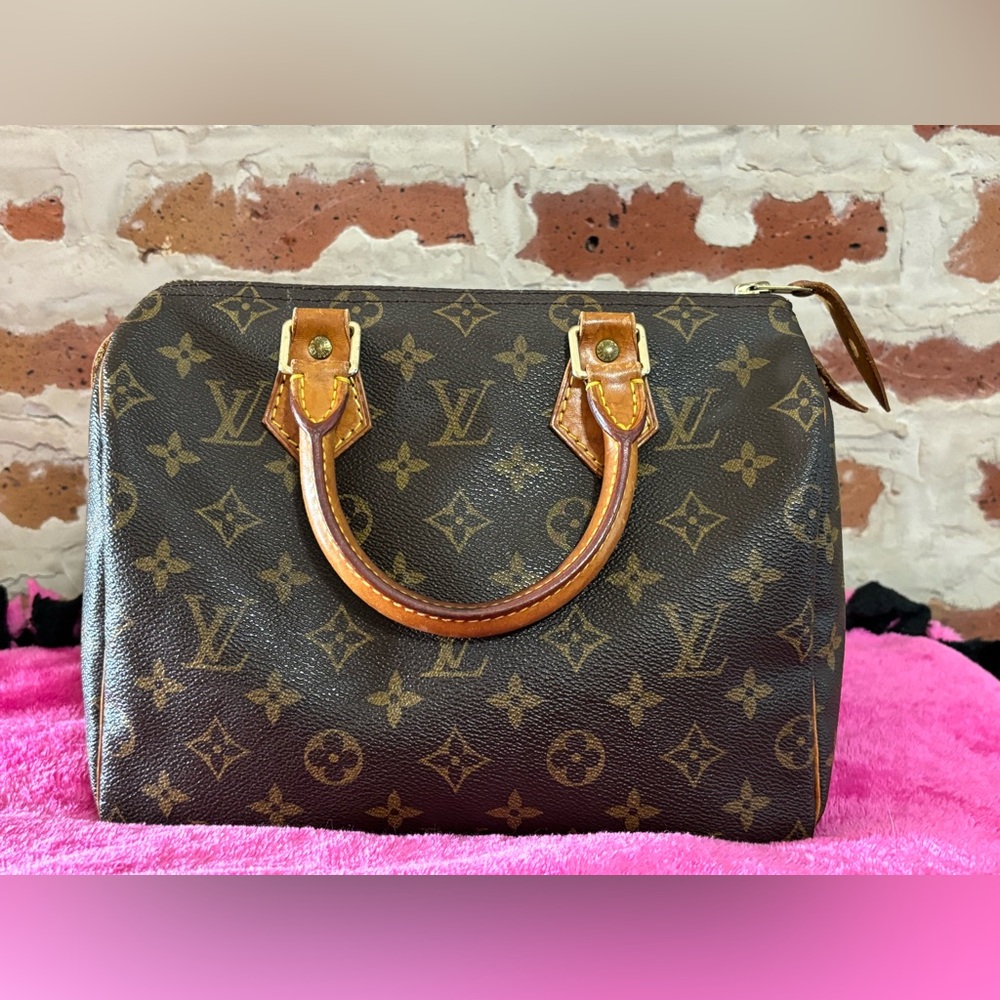 Louis Vuitton Speedy 25